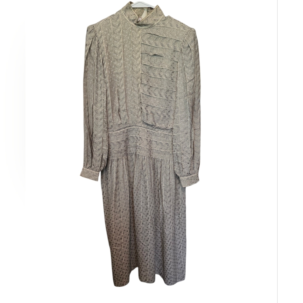 Jerri Sherman for I. Magnin Vintage 100% Silk Mock-Neck Pleated Dress Size 8